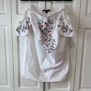 Cynthia Steffe White Cold-Shoulder Embroidered Floral Top